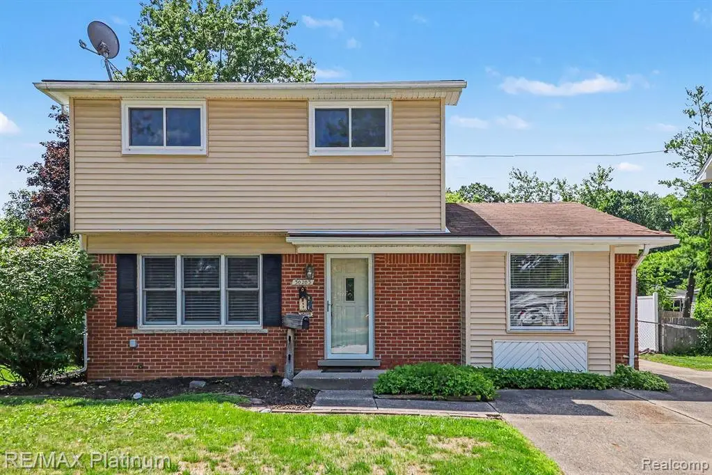 30203 S Stockton Drive, Farmington, MI 48336 - #1