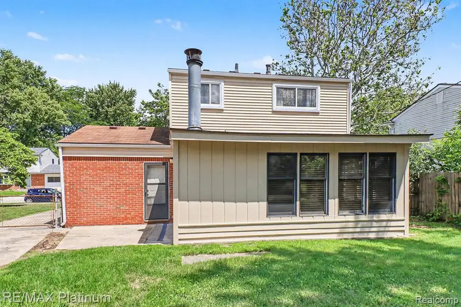 30203 S Stockton Drive, Farmington, MI 48336 - #2