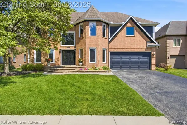 23030 Kristy, Southfield, MI 48033