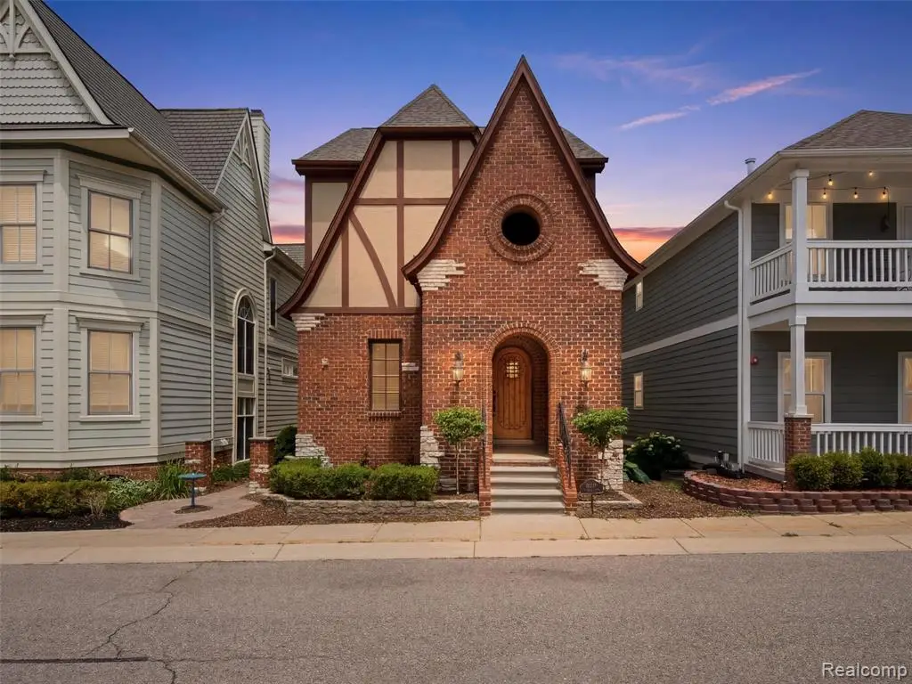 3875 Andover, Auburn Hills, MI 48326 - #1