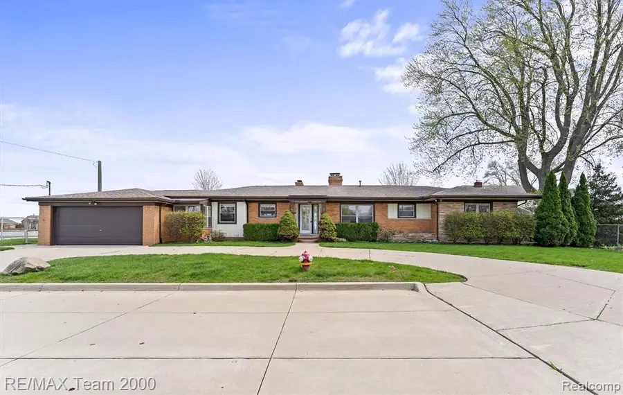 22624 Rio Vista, Saint Clair Shores, MI 48081 - #2