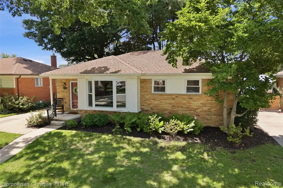 9001 Perrin, Livonia, MI 48150 - #3