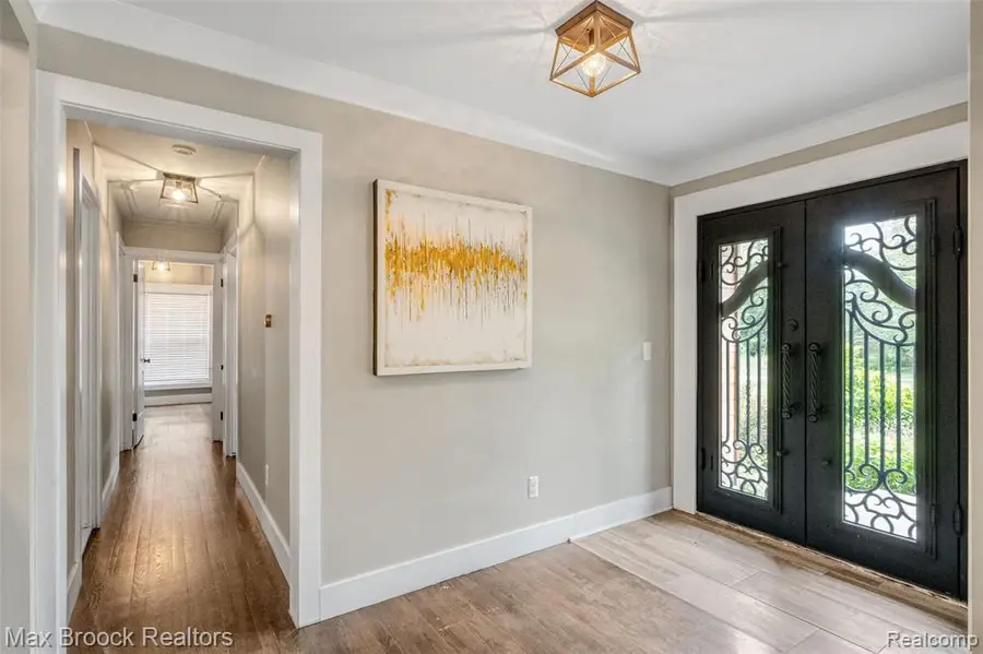 2905 Lahser, Bloomfield Hills, MI 48304 - #3
