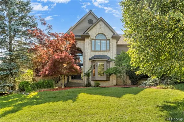 1781 Westridge, Rochester, MI 48306