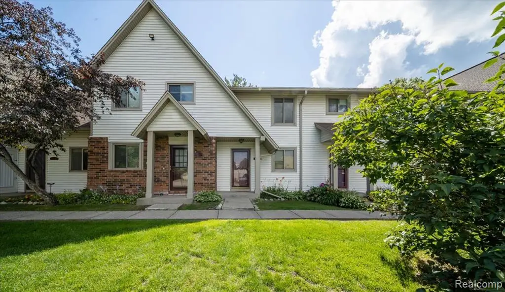7310 Bluewater #116, Clarkston, MI 48348 - #1