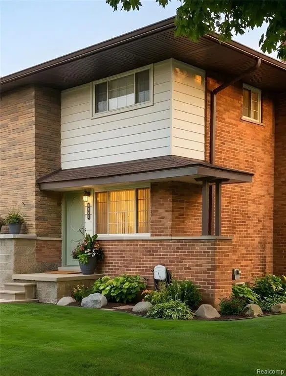 9921 Middlebelt #32, Livonia, MI 48150 - #2