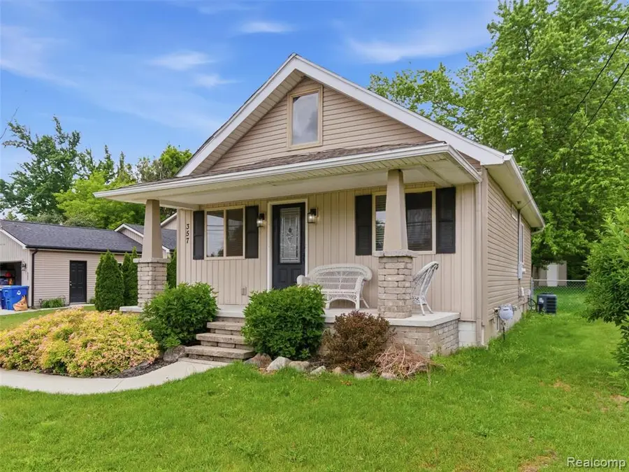 357 N Hospital, Waterford, MI 48327 - #3