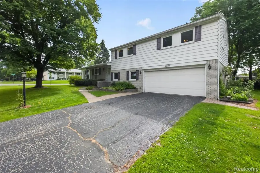 26178 Greythorne, Farmington, MI 48334 - #3