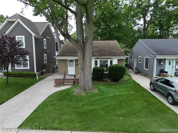 1919 Fern, Royal Oak, MI 48073