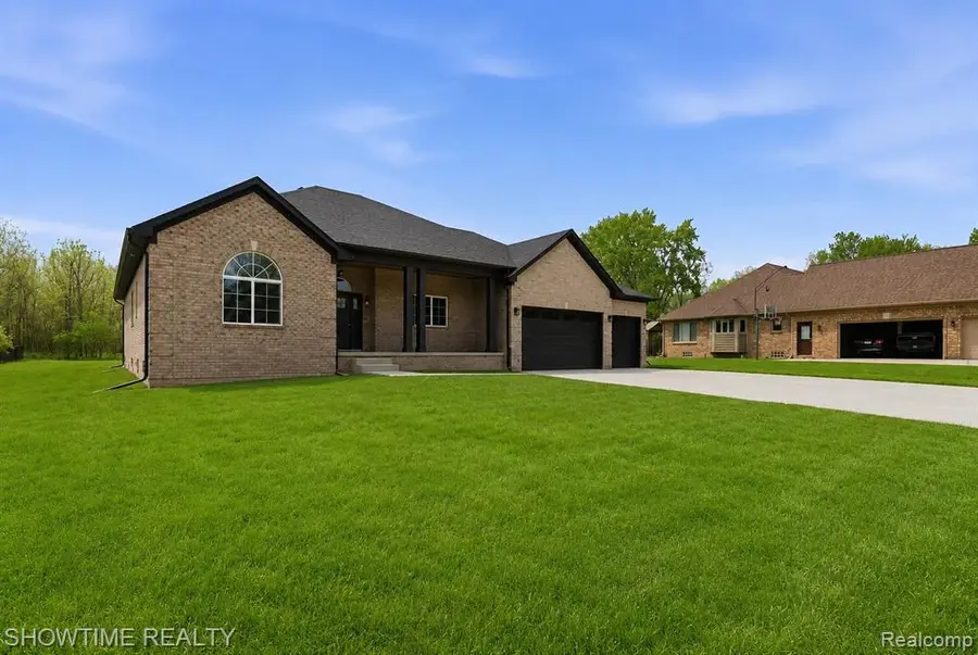 68125 Lake Angela, Richmond, MI 48062 - #2