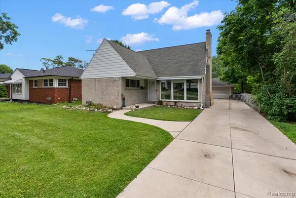 28740 Garfield, Roseville, MI 48066