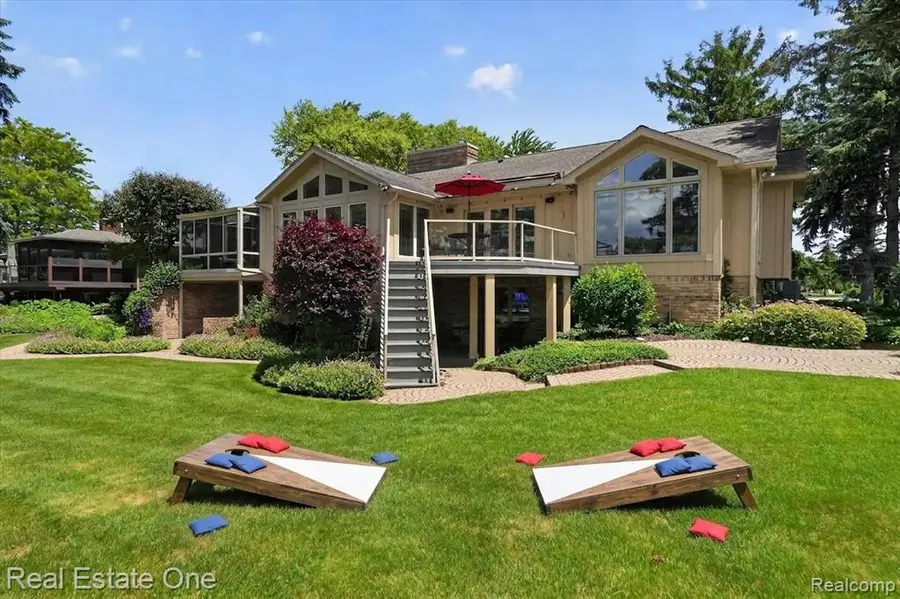 5161 Ledgewood, Commerce Township, MI 48382 - #2