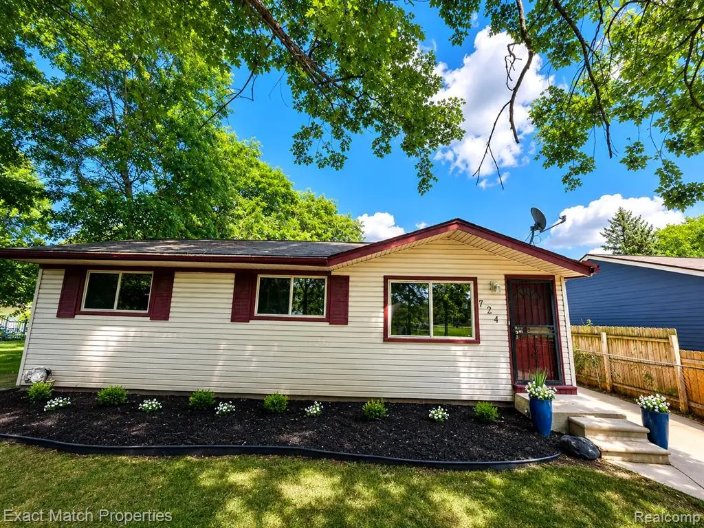 724 Parkwood, Pontiac, MI 48340 - #1