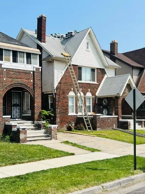 3260 Pasadena, Detroit, MI 48238