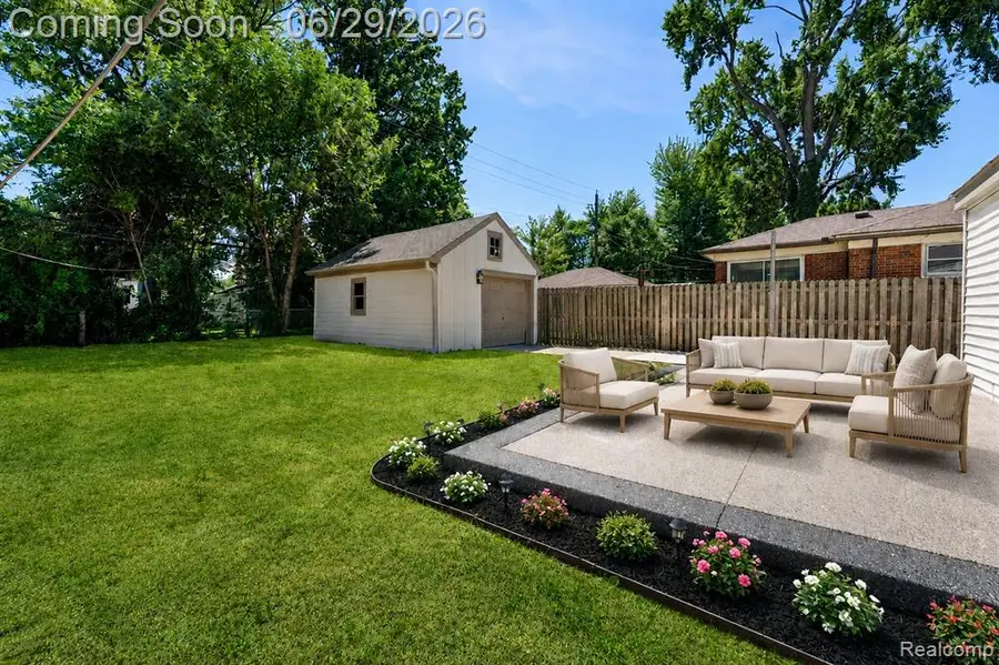 1741 Brys, Grosse Pointe Woods, MI 48236 - #3