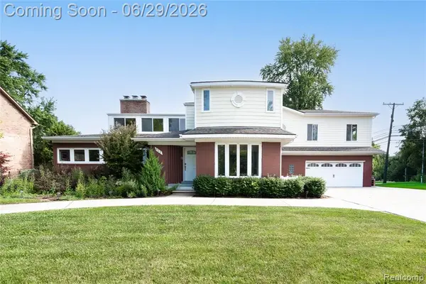 622 Sunningdale, Grosse Pointe, MI 48236