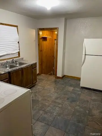 639 S 28th, Saginaw, MI 48601 - #3