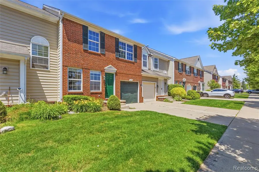 221 Tucker, Pontiac, MI 48341 - #3