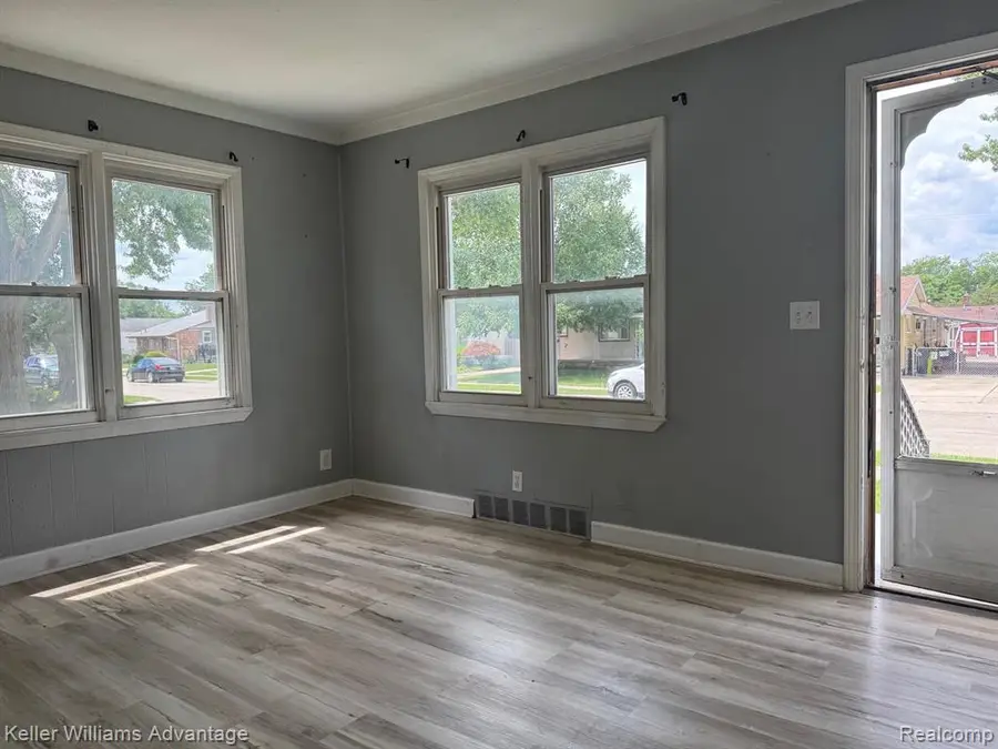 25858 Leach, Roseville, MI 48066 - #3