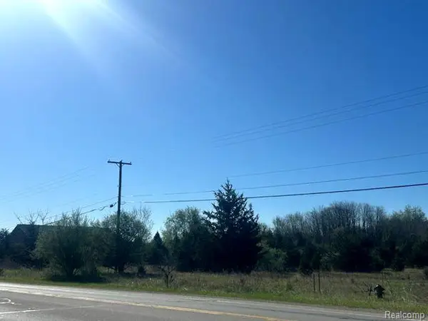 000 M-36, Hamburg, MI 48169