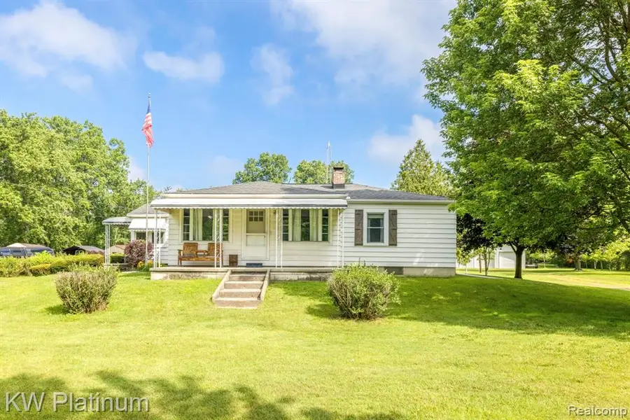 5930 Gratiot, Saint Clair, MI 48079 - #2