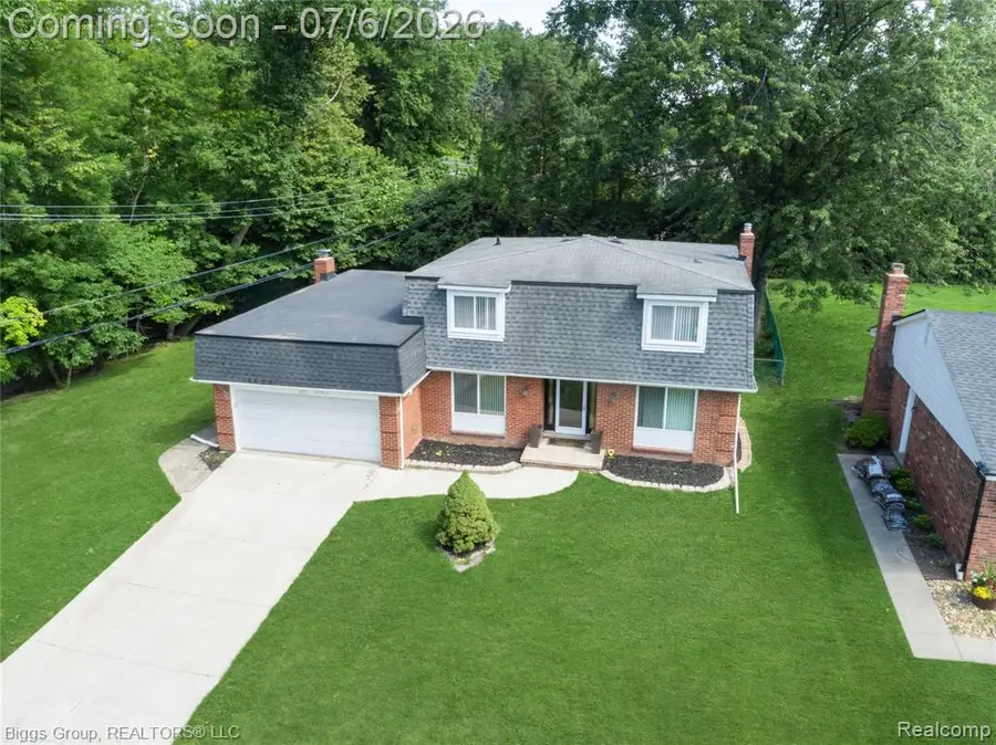 26207 Meadowbrook, Lathrup Village, MI 48076 - #2
