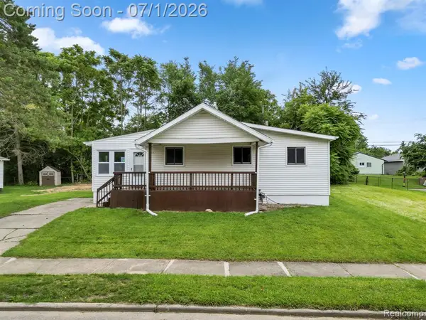 551 Nebraska, Pontiac, MI 48341