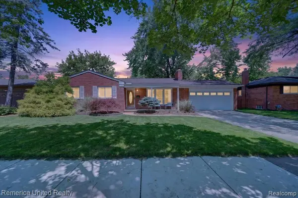 29114 Lori, Livonia, MI 48154