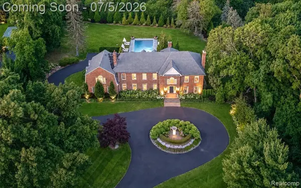 4885 N Harsdale, Bloomfield Hills, MI 48302