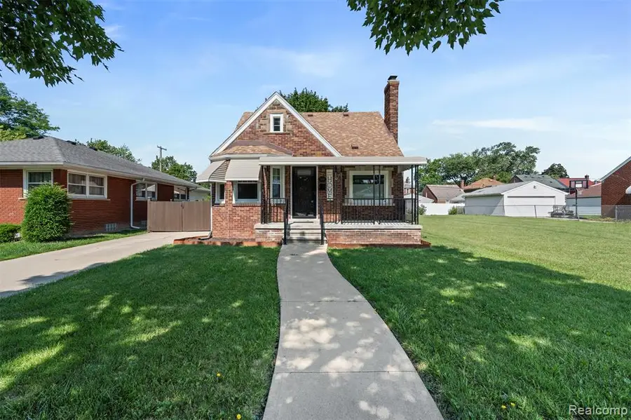 2100 21st, Wyandotte, MI 48192 - #2