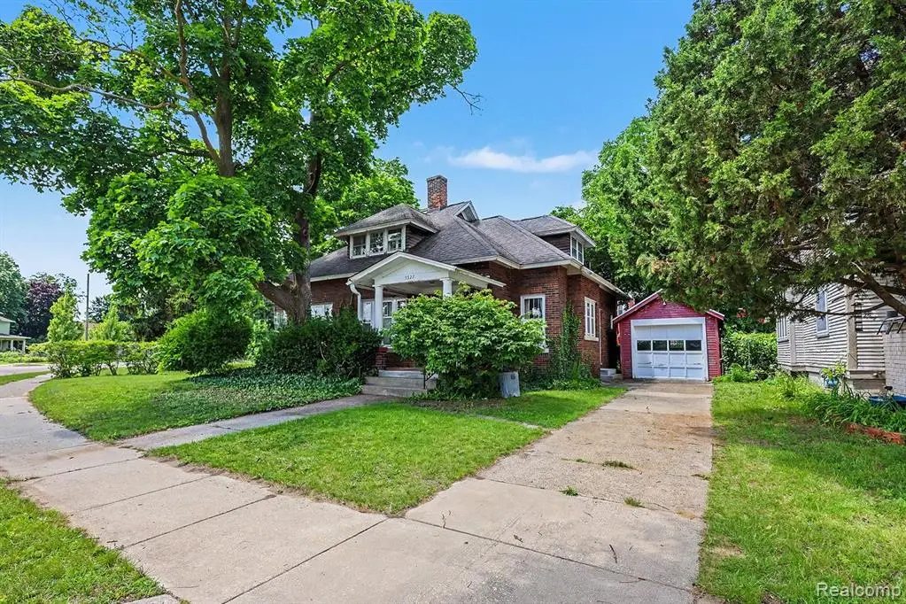 1327 Jefferson, Muskegon, MI 49441 - #1