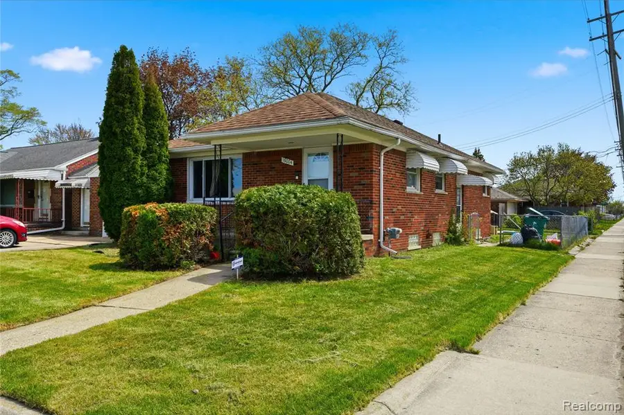 18004 Holland, Eastpointe, MI 48021 - #2