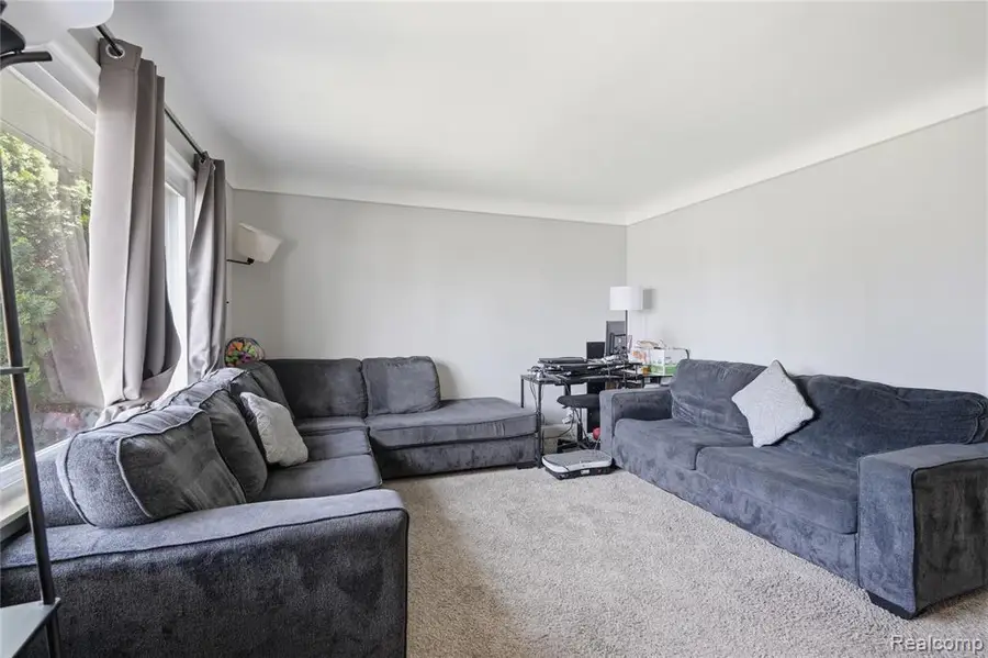 18004 Holland, Eastpointe, MI 48021 - #3
