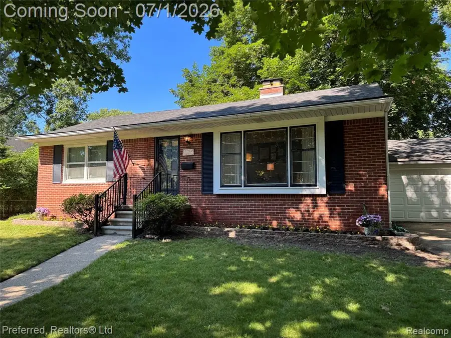 15625 Surrey, Livonia, MI 48154 - #2