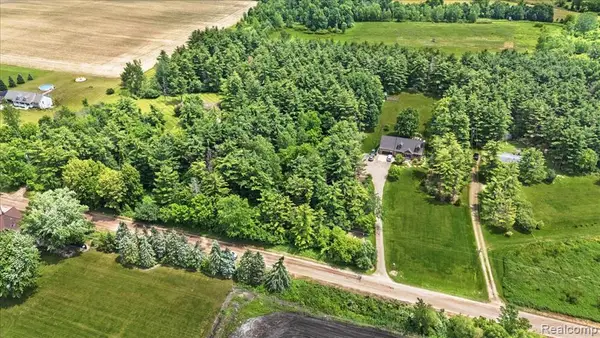 Par 3-A Pennell, Imlay City, MI 48444