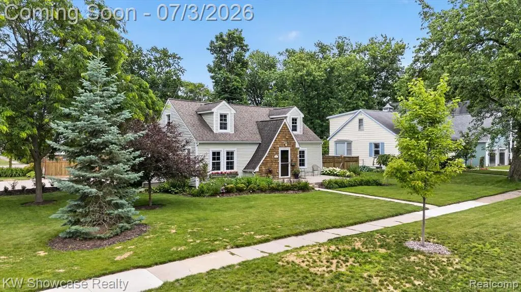 215 S Houghton, Milford, MI 48381 - #1