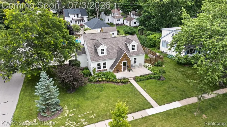 215 S Houghton, Milford, MI 48381 - #2