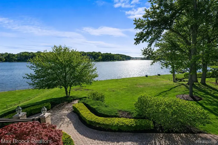 1832 Long Lake Shore, Bloomfield Hills, MI 48302 - #3
