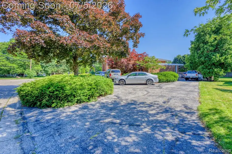 46 W Breitmeyer, Mount Clemens, MI 48043 - #3