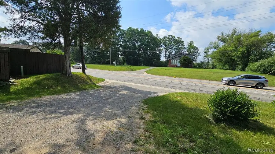 V/L M-36, Pinckney, MI 48169 - #3