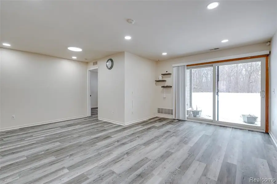 42739 Lilley Pointe #119, Canton, MI 48187 - #3