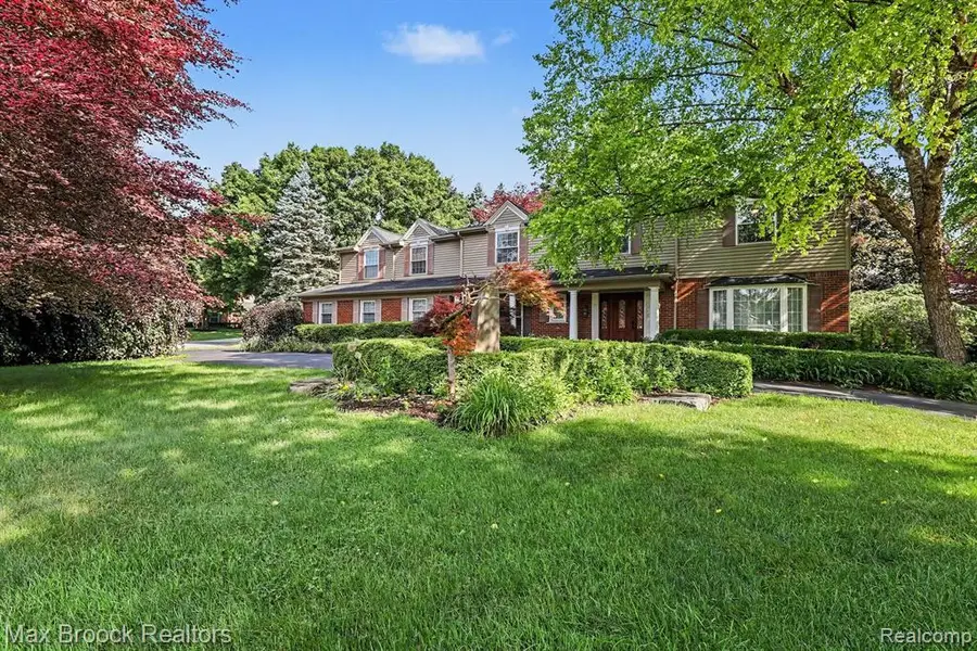 3794 Shellmarr, Bloomfield Hills, MI 48302 - #2