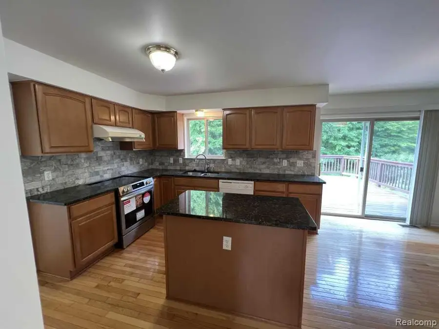 5931 Cedar Ridge, Ann Arbor, MI 48103 - #3