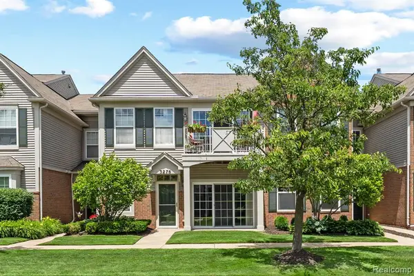 3276 Theodore E #2, Wixom, MI 48393