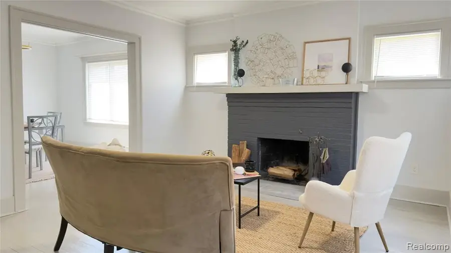 214 E Hazelhurst, Ferndale, MI 48220 - #3