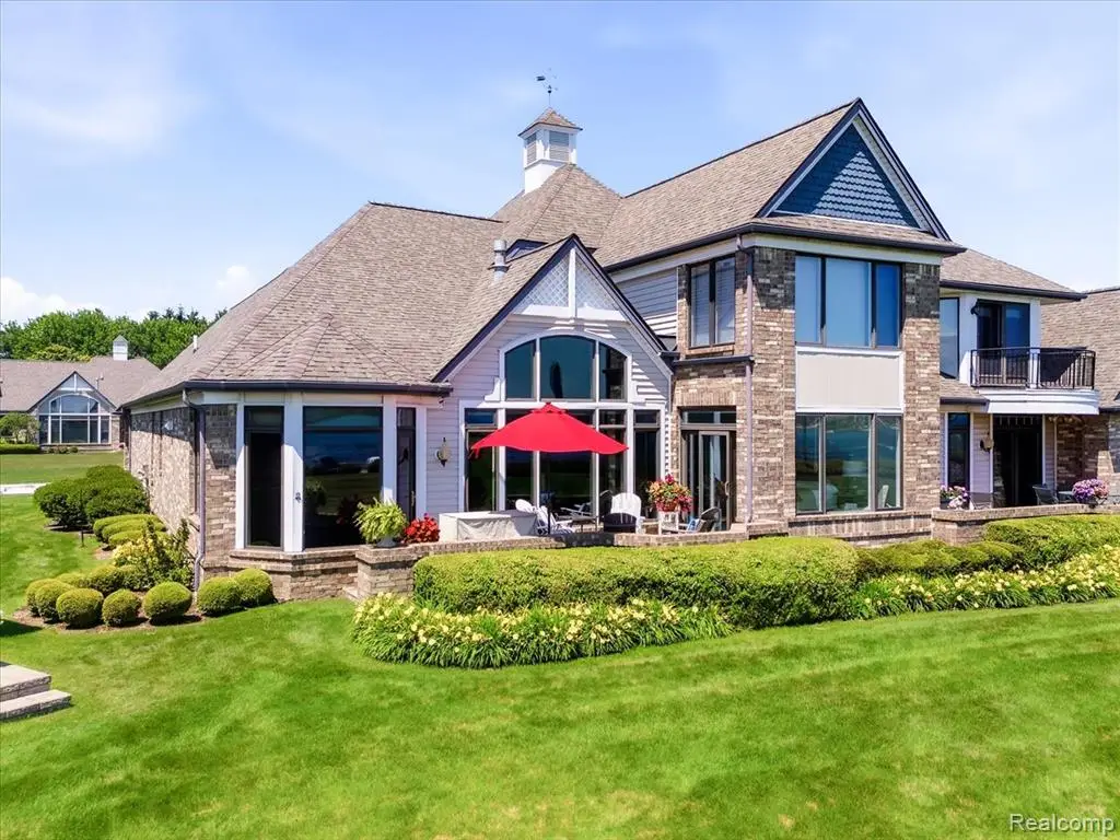 1564 Edison Shores #28, Port Huron, MI 48060 - #1