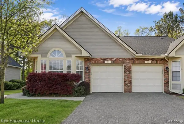 1021 Willowood Court, Fenton, MI 48430