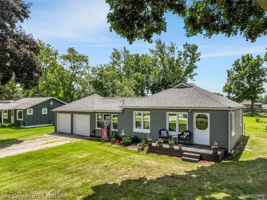 5763 Graves, Waterford, MI 48327 - #3