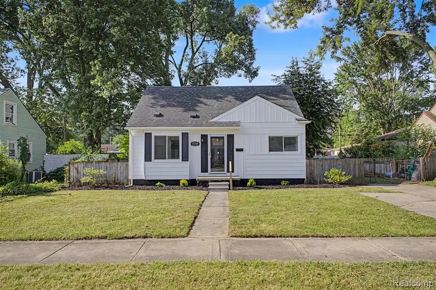 31765 Brown, Garden City, MI 48135 - #2