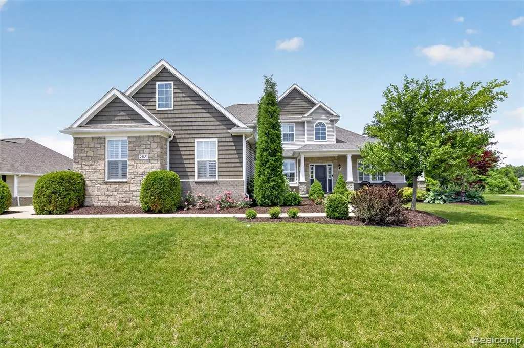 2531 Walnut View, Howell, MI 48855 - #1